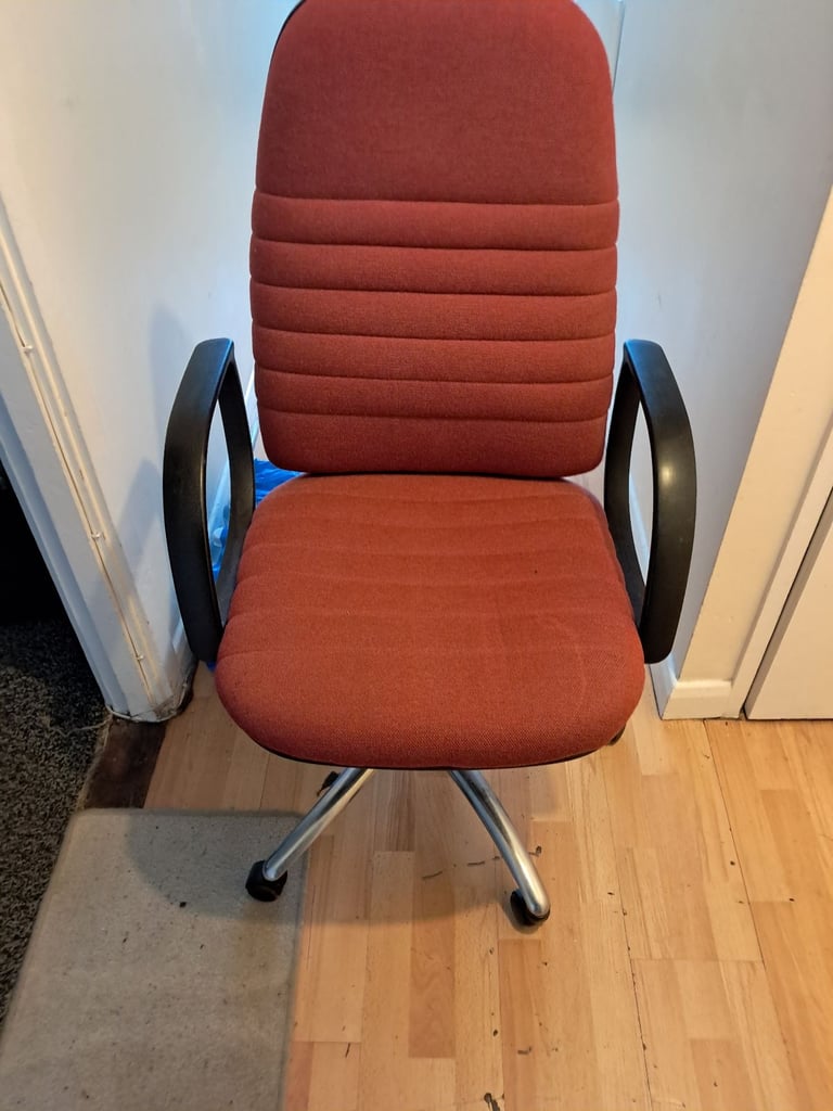 Office/swivel chair