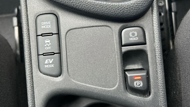 2022 Toyota Yaris 1.5 VVT-h Design Hatchback 5dr Petrol Hybrid E-CVT Euro 6 (s/s) (116 ps) HATCHB...