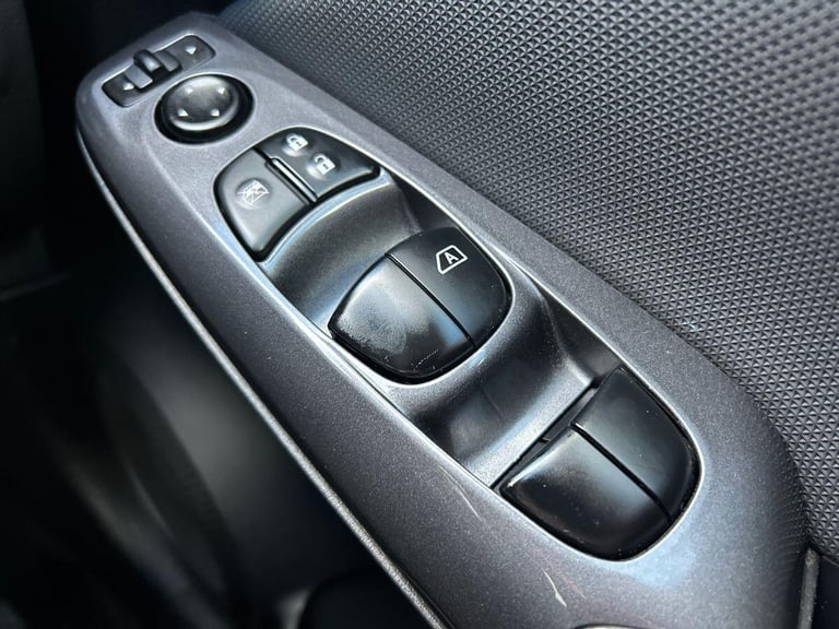 2022 Nissan Juke 1.0 DIG-T Acenta SUV 5dr Petrol DCT Auto Euro 6 (s/s) (117 ps) SUV PETROL Automatic