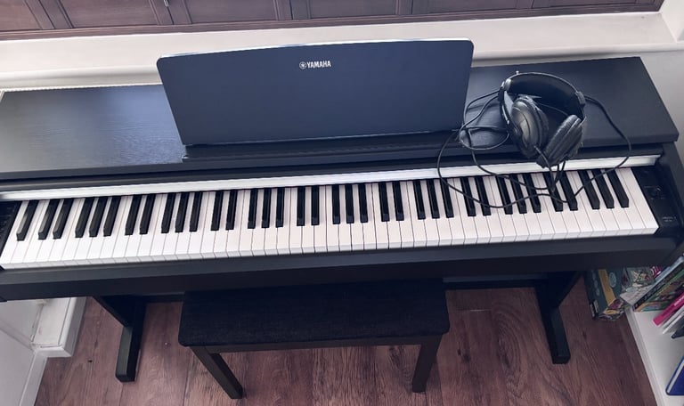 Yamaha Arius YDP-142