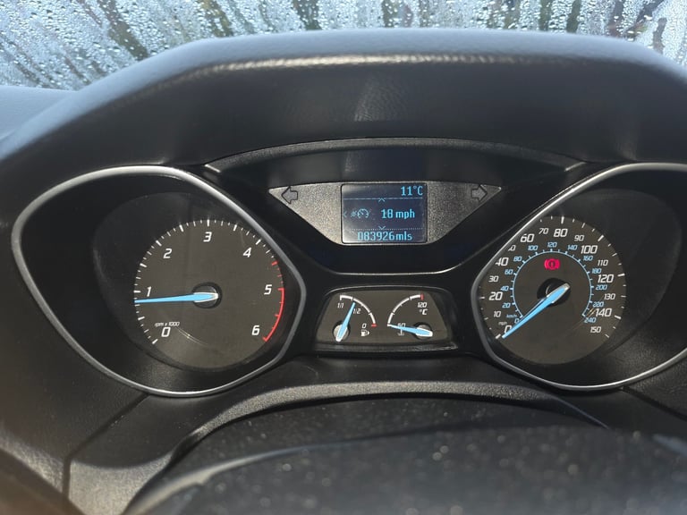 Ford, FOCUS, Hatchback, 2012, Manual, 1560 (cc), 5 doors