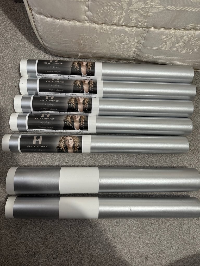 image for Silver and white wallpaper 