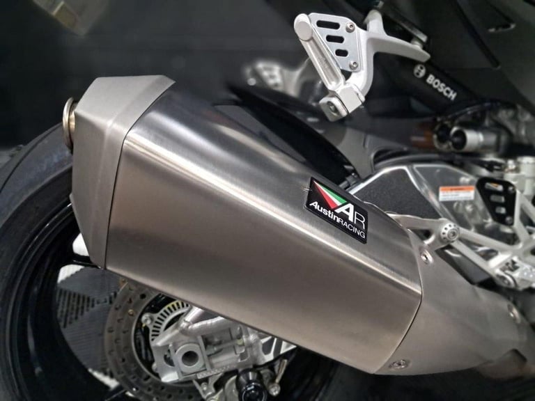 2020 20 APRILIA TUONO 1100 V4 FACTORY FINANCE SPECIALISTS APPLY NOW
