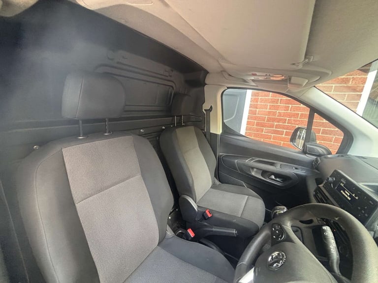 2021 Vauxhall Combo 1.5 Combo 2000 Sportive S/S Panel Van Diesel Manual