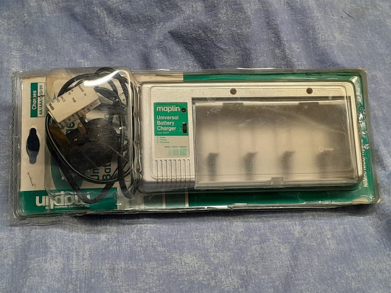 image for Universal battery charger