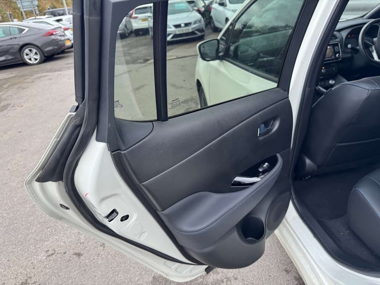 2022 Nissan Leaf Leaf N-Connecta 5dr Hatchback Electric Automatic