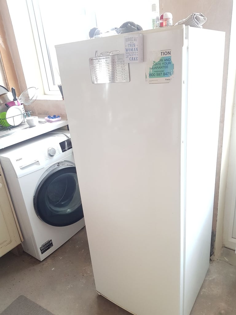 Frige tall standing £120.00 ono