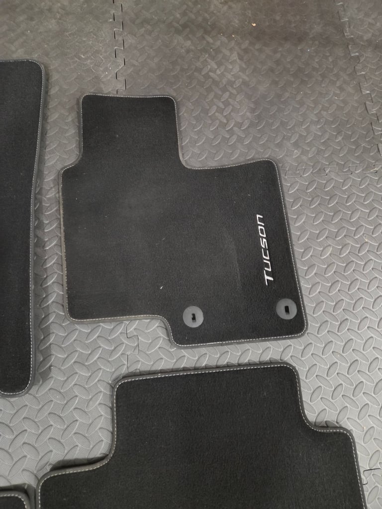 Hyundai Tucson (New model) full set of car mats