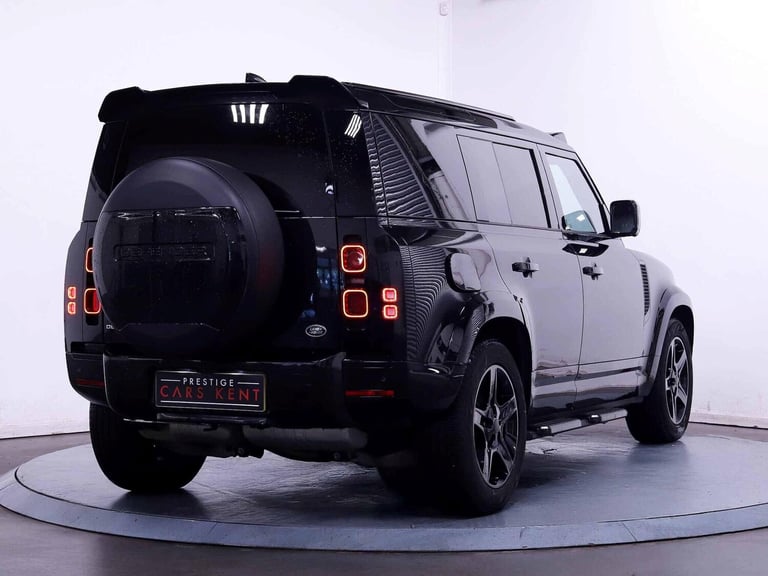 2023 Land Rover Defender 110 3.0 D250 MHEV SE Hard Top SUV 5dr Diesel Auto 4WD MWB Euro 6 (s/s) (...