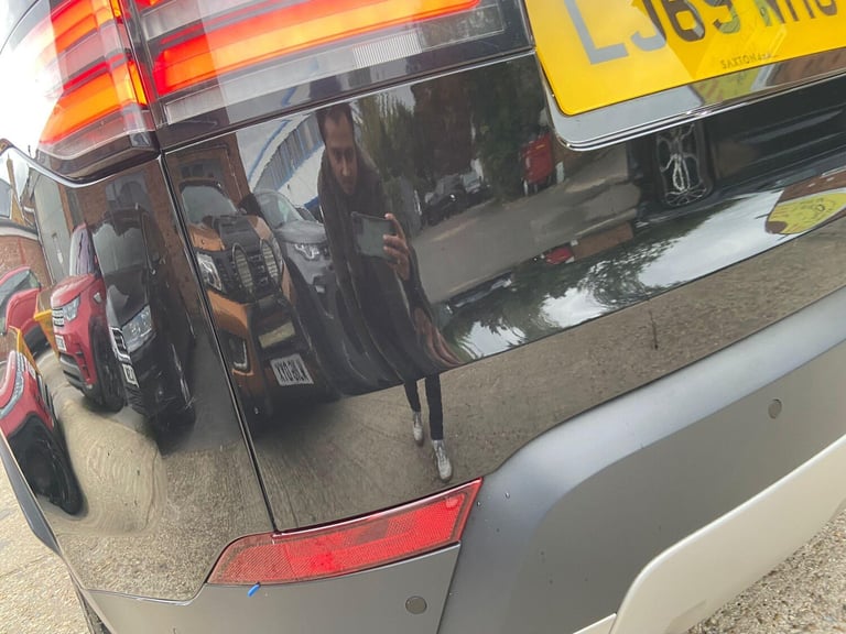 2019 Land Rover Discovery 3.0 SD V6 HSE Auto 4WD Euro 6 (s/s) 5dr ESTATE Diesel Automatic