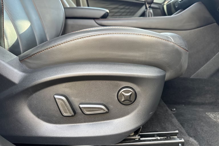 2025 MG MG HS 106290 Hatchback Petrol Manual