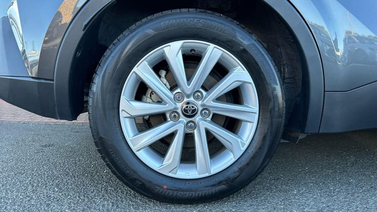 2024 Toyota C-HR 1.8 VVT-h Icon SUV 5dr Petrol Hybrid CVT Euro 6 (s/s) (140 ps) HATCHBACK Petrol/...