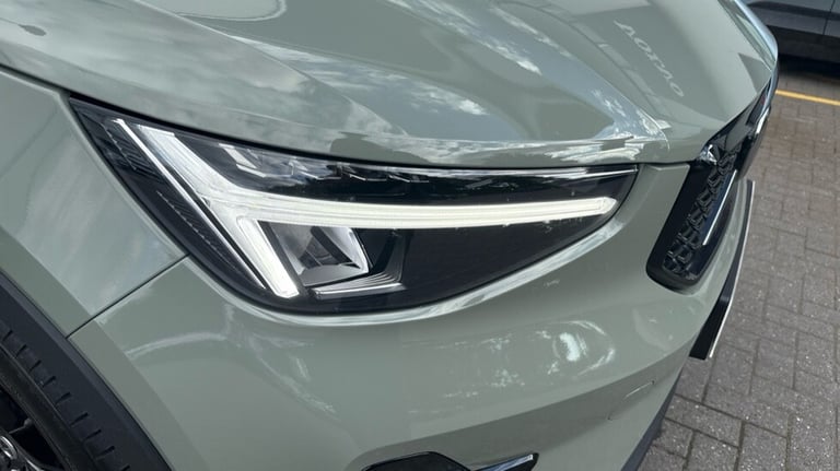 2025 Volvo XC40 Plus, B4 Mild hybrid, Petrol, Dark Estate Petrol Automatic