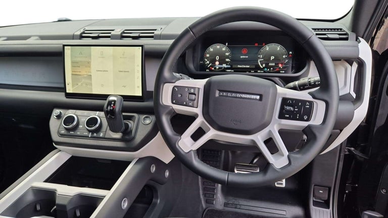 2024 Land Rover Defender 3.0 D350 X-Dynamic SE 90 3dr Auto ESTATE DIESEL Automatic