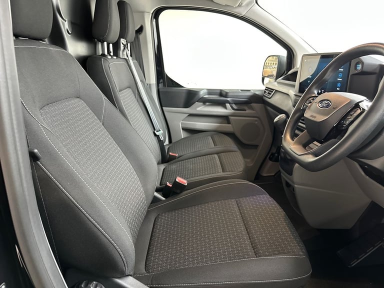 2025 Ford Transit Custom 300 SWB 2.0 Tdci Leader 110PS Van Diesel Manual