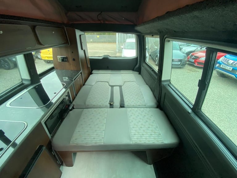 2012 Volkswagen Transporter Shuttle 2.0 TDI 140PS SE Minibus MPV DIESEL Manual