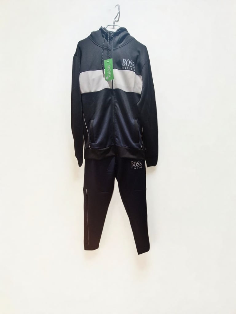 Mens Tshirt 10f , mens tracksuit set 40f