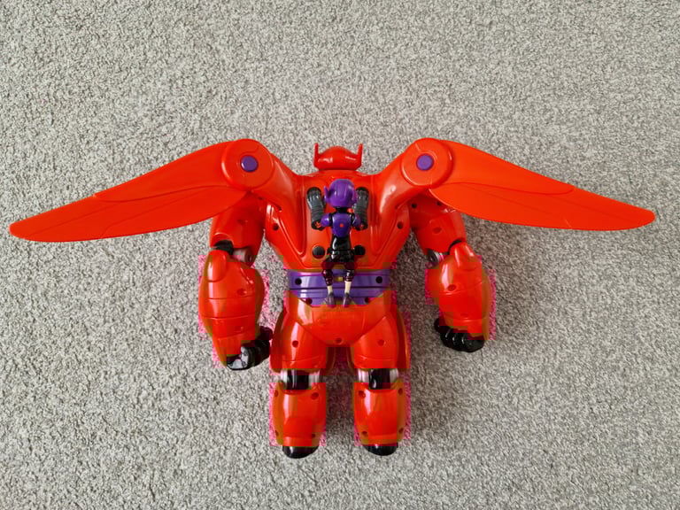 Disney Big Hero 6 - Flying Baymax and Hero