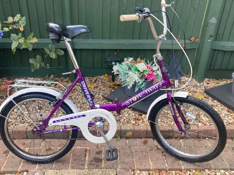 Universal Stowaway folding bicycle £50