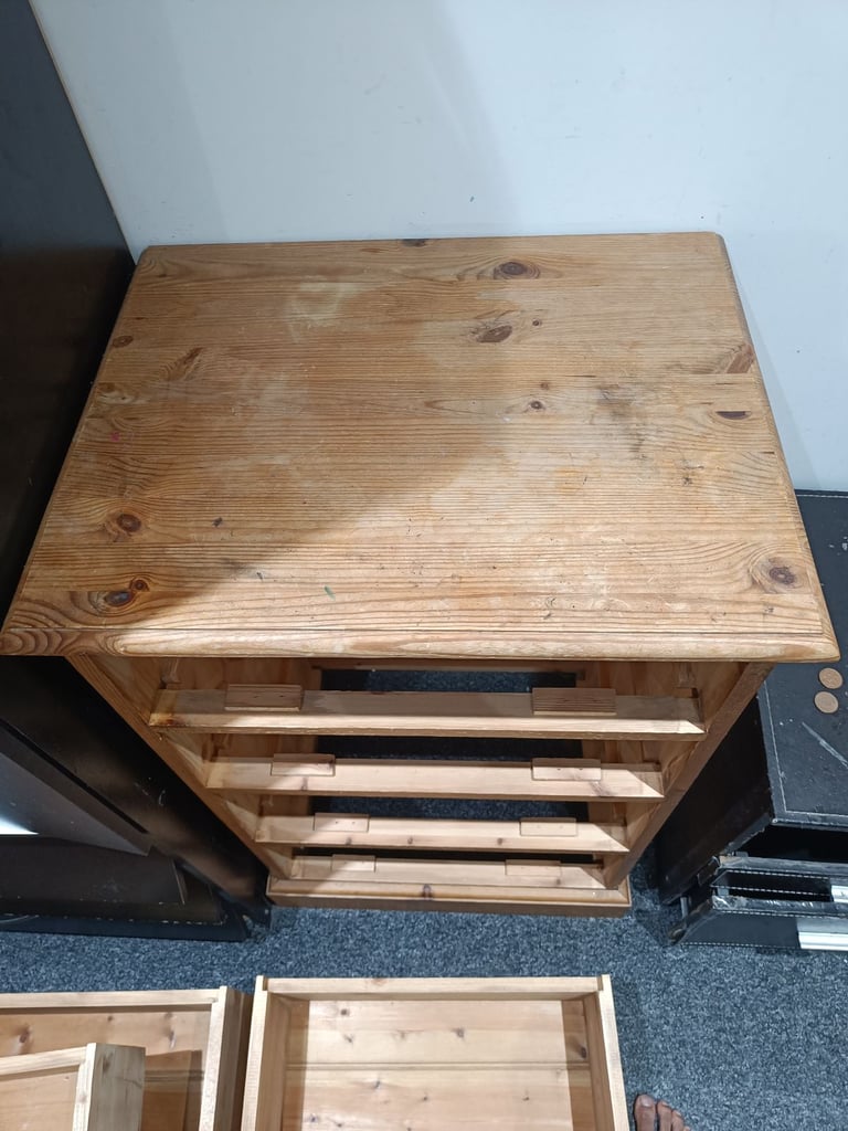 Wooden chest Drawer 