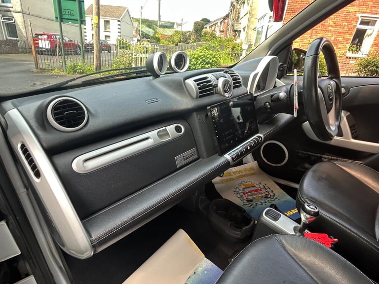 SMART FORTWO 1.0*BRABUS Xclusive*Glassroof-BT-HPIclear-PAS**Rare PocketRocket**