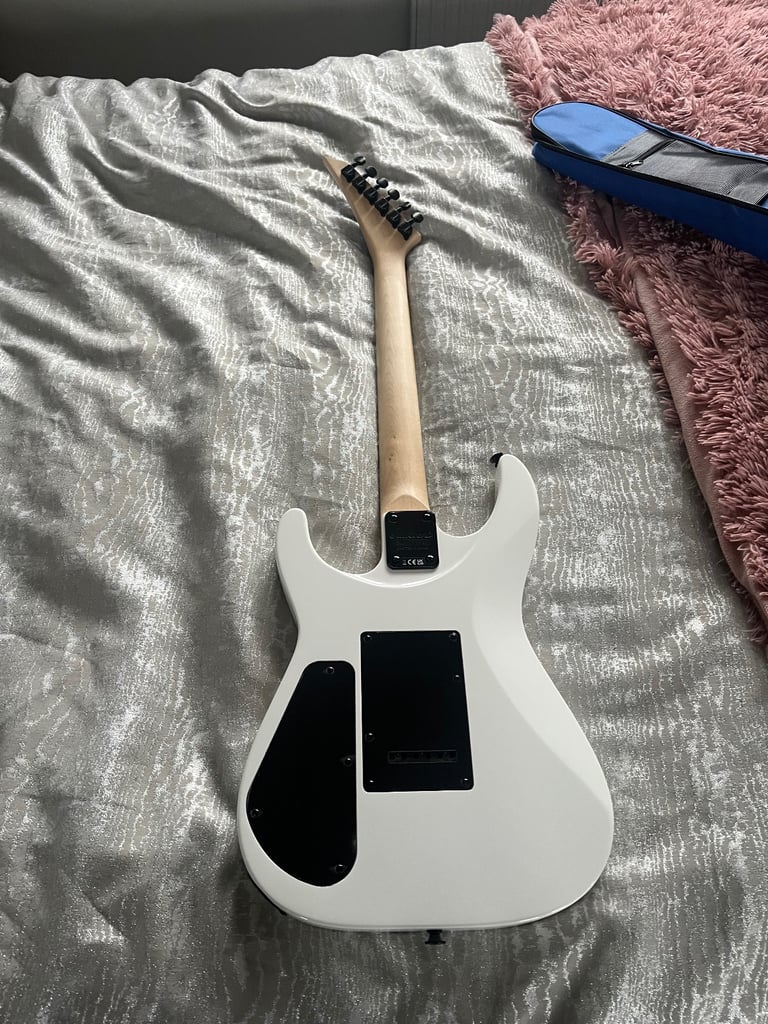 Electric guitar 