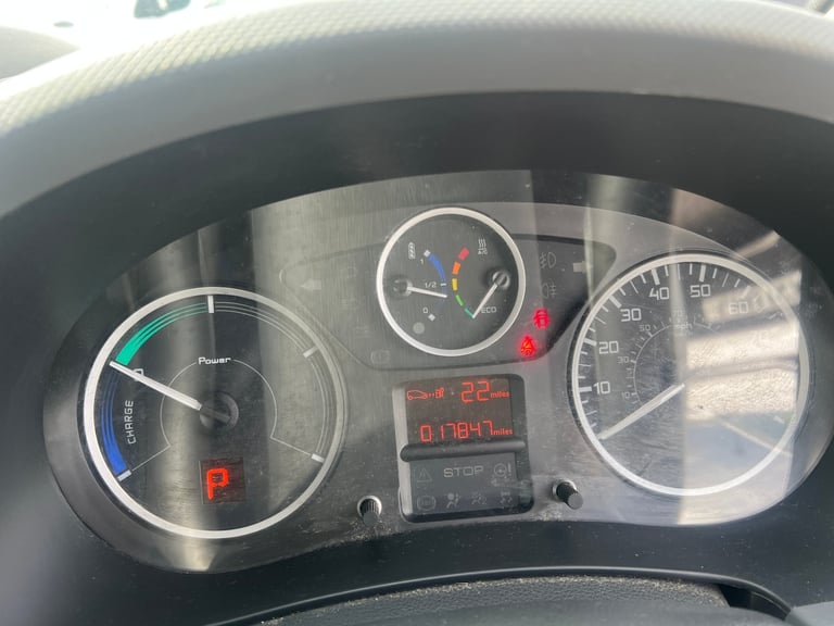 2019 Peugeot Partner 636 SE 67 Van Auto PANEL VAN Electric Automatic