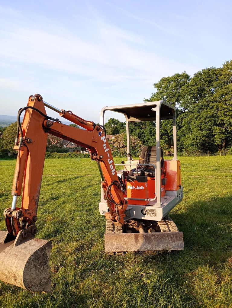 Pel Job EB12.4 Digger | 1.4 ton | Low hours | 1996