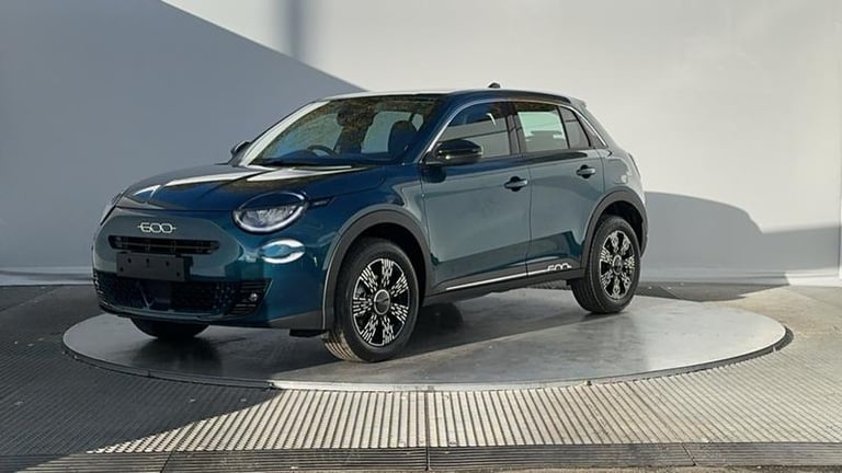 2025 Fiat 600 1.2 MHEV SUV 5dr Petrol Hybrid e-DCT Euro 6 (s/s) (100 ps) Automatic Hatchback Hybr...