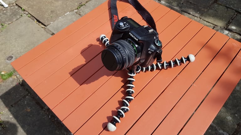 Gorilla style mini tripod for DSLR and Mirrorless cameras