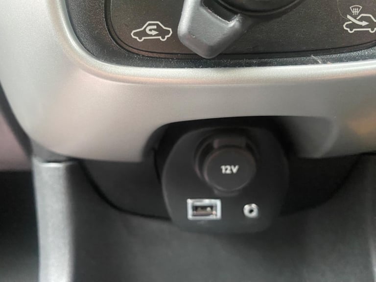 PEUGEOT 108 1.0 VTi Active 2014