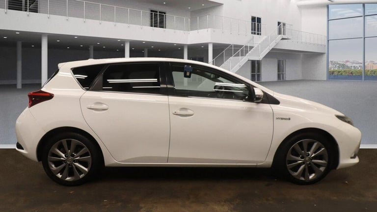 2015 Toyota Auris 1.8 VVT-h Excel CVT Euro 6 (s/s) 5dr HATCHBACK Petrol/Electric Hybrid Automatic