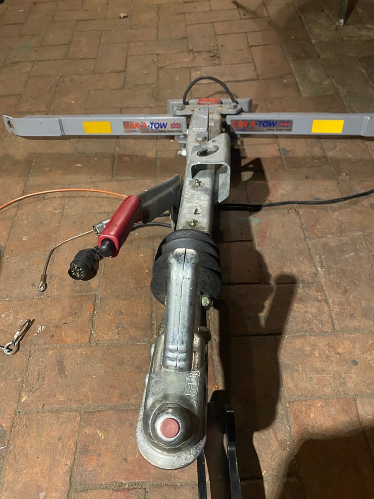  A CAR TO TOW behind a motor home tow bar fitting included 