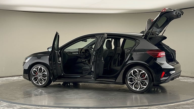 2022 Ford Focus Focus ST-Line Vignale 5 door 1.0L EcoBoost 155PS mHEV FWD 7 Speed PowerShif 5 doo...