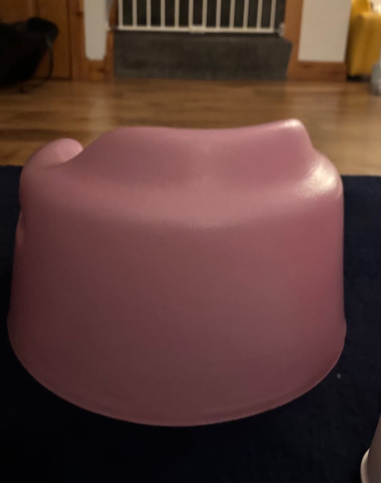 Bumbo, baby chair 
