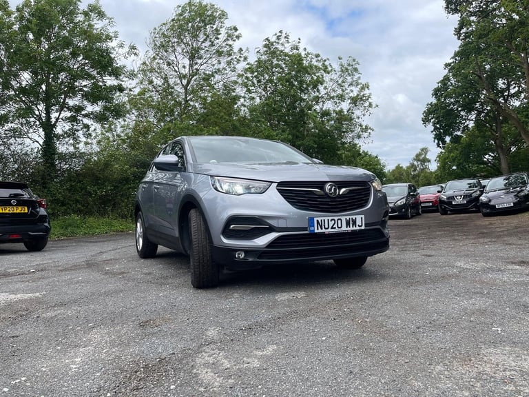 image for 2020 Vauxhall Grandland X 1.2 Turbo SE 5dr HATCHBACK Petrol Manual