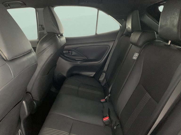 2022 Toyota Yaris Cross 1.5 VVT-h Dynamic SUV 5dr Petrol Hybrid E-CVT AWD Euro 6 (s/s) (116 ps) -...