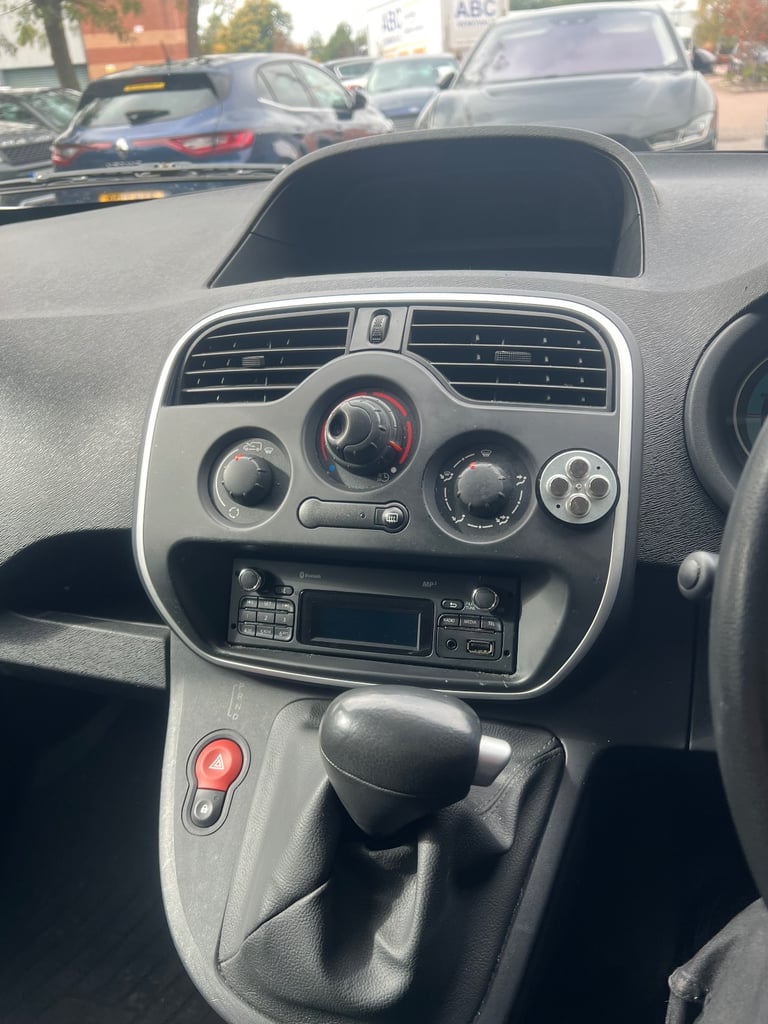 Renault, KANGOO, Panel Van, 2015, Automatic, 1 (cc)