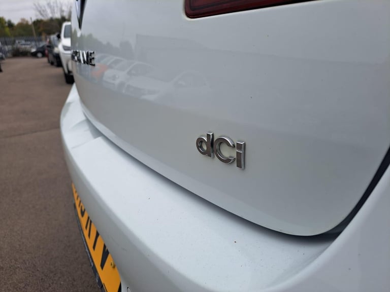 2015 Renault Megane 1.5 dCi Dynamique Nav Euro 6 (s/s) 5dr HATCHBACK Diesel Manual