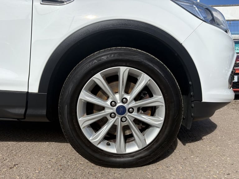 2016 Ford Kuga 2.0 TDCi Titanium SUV 5dr Diesel Manual 2WD Euro 6 (s/s) (150 ps) HATCHBACK Diesel...