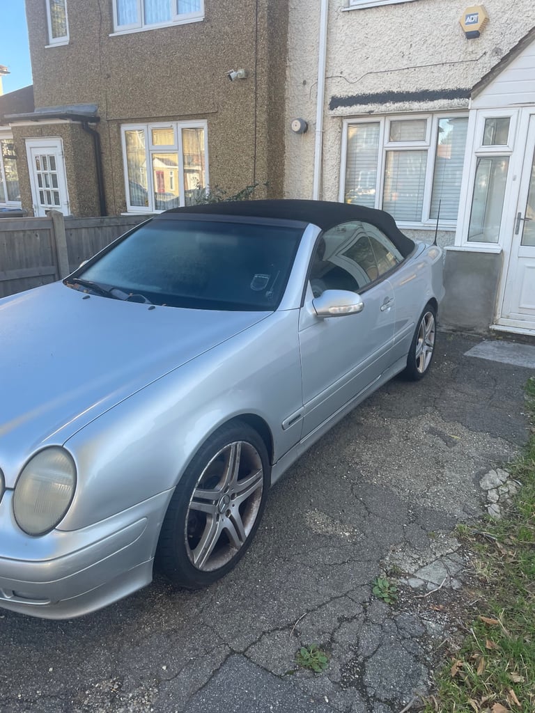 image for Mercedes-Benz, CLK, Convertible, 2001, Semi-Auto, 1998 (cc), 2 doors