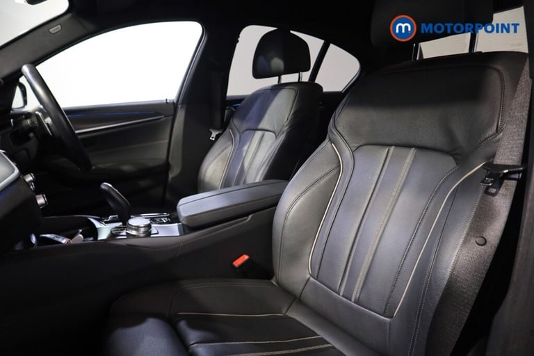 2022 BMW 5 Series 530e M Sport 4dr Auto [Tech Pack] Saloon Hybrid Automatic