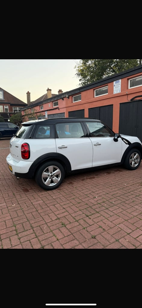 Mini, COUNTRYMAN, Hatchback, 2014, Semi-Auto, 1598 (cc), 5 doors