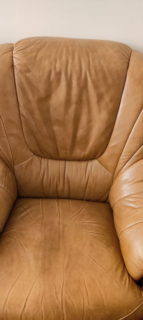 image for Leather sofa No damages Well Maintained 