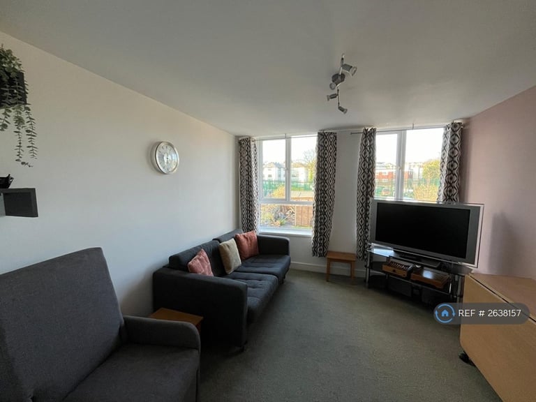 1 bedroom flat in Preston, Paignton, TQ3 (1 bed) (#2638157)