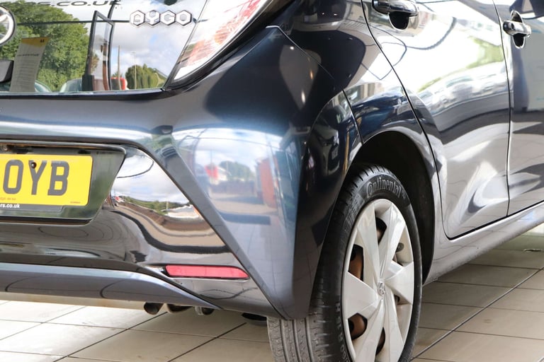 2016 Toyota AYGO 1.0 Aygo X-Play VVT-i CVT 5dr Hatchback Petrol Automatic