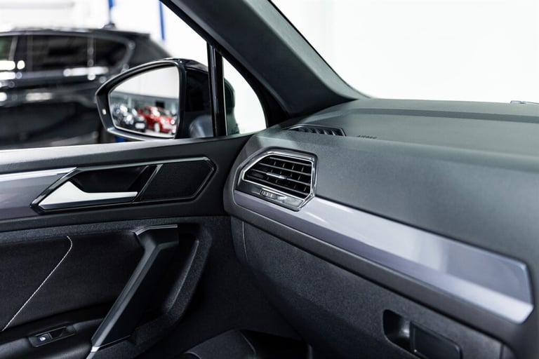 2017 Volkswagen Tiguan R LINE TSI BMT 4MOTION DSG SLIDING PANORAMIC ROOF Estate Petrol Semi Autom...