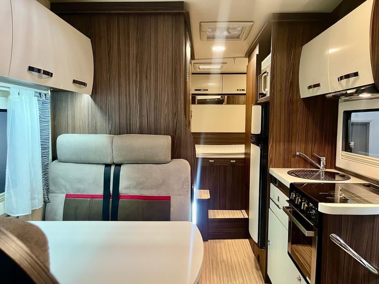 BENIMAR MILEO 346 6 BERTH LARGE GARAGE 3500KG / 150BHP / 12,059 MLS MOTORHOME