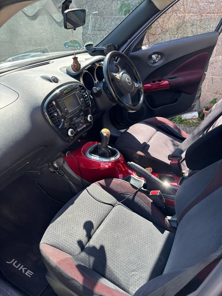 Nissan, JUKE, Hatchback, 2010, Manual, 1598 (cc), 5 doors