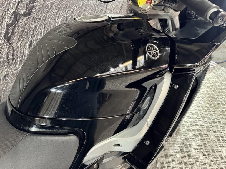 YAMAHA FJR 1300 FJR1300 2010